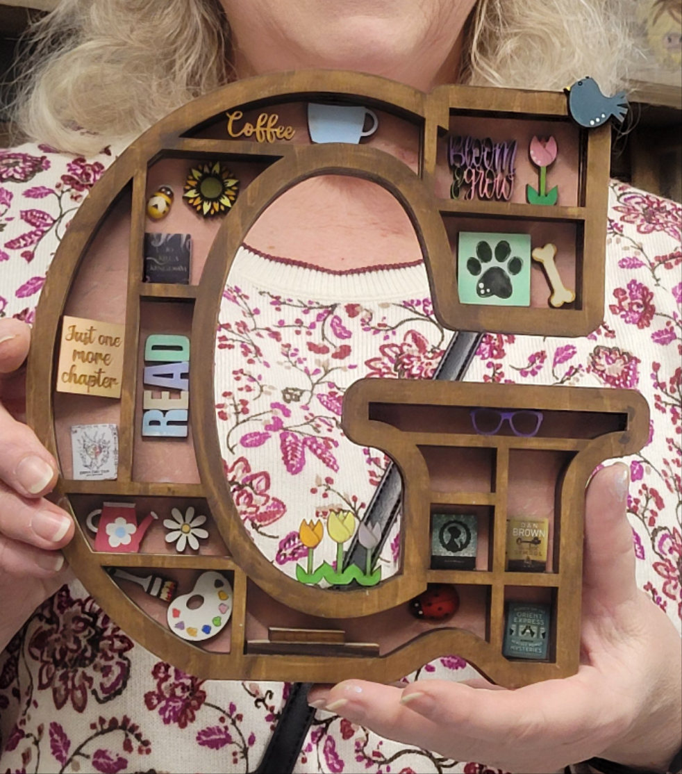 Book Nook Initial