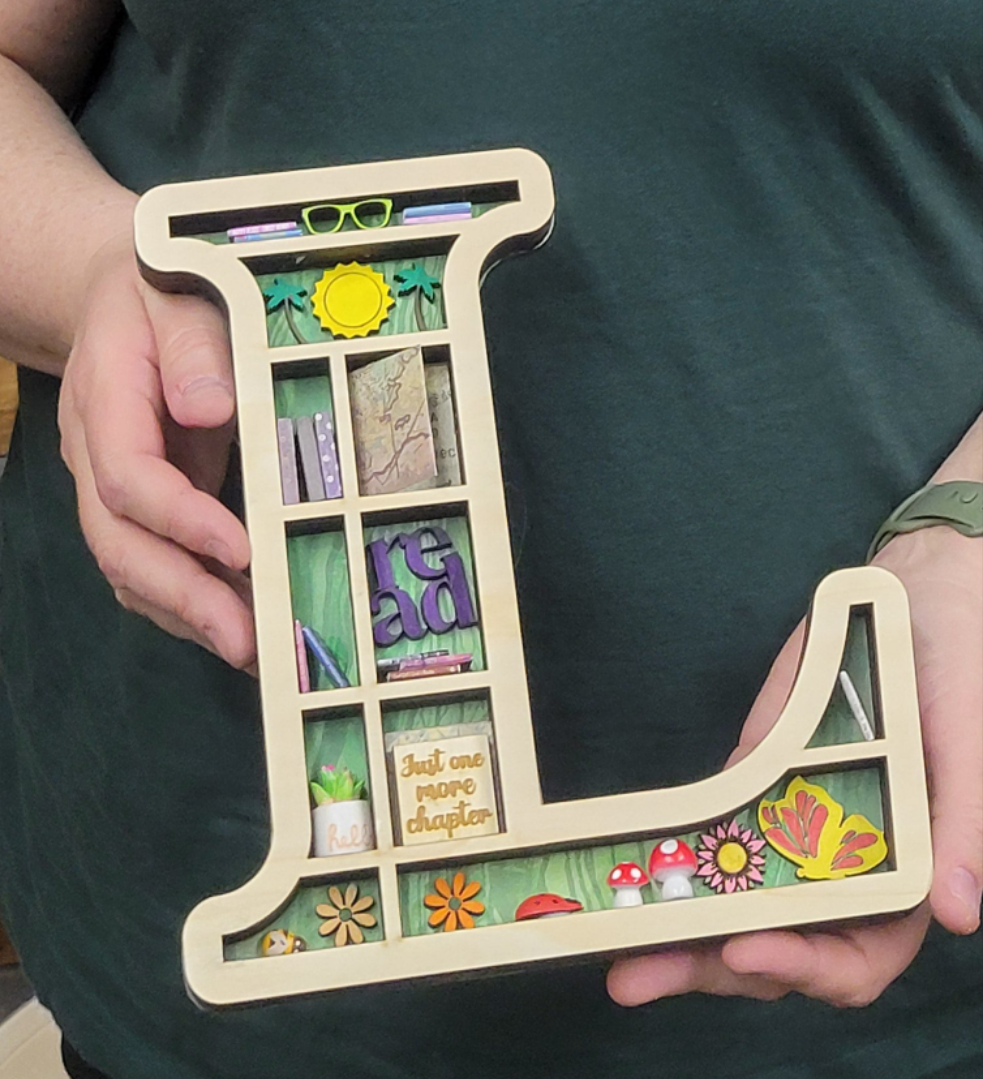 Book Nook Initial