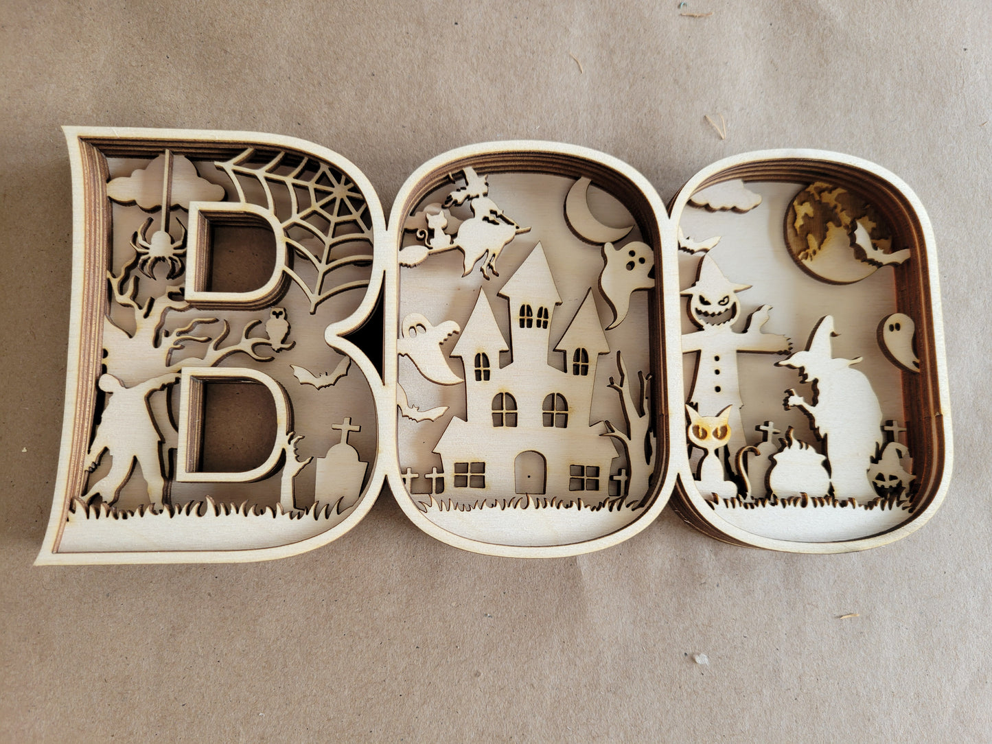 Layered Boo Shelf Sitter
