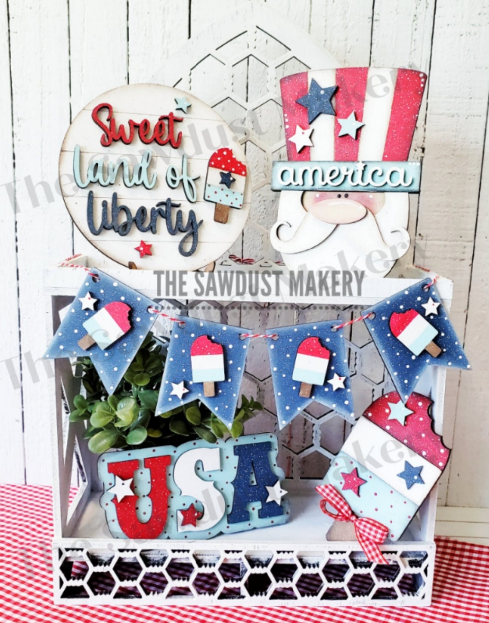 Patriotic Tiered Tray Decor