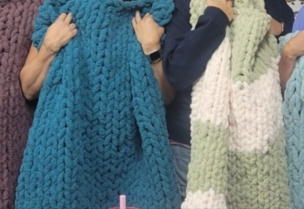 12/7 Chunky Blanket Class 12:00-4:00