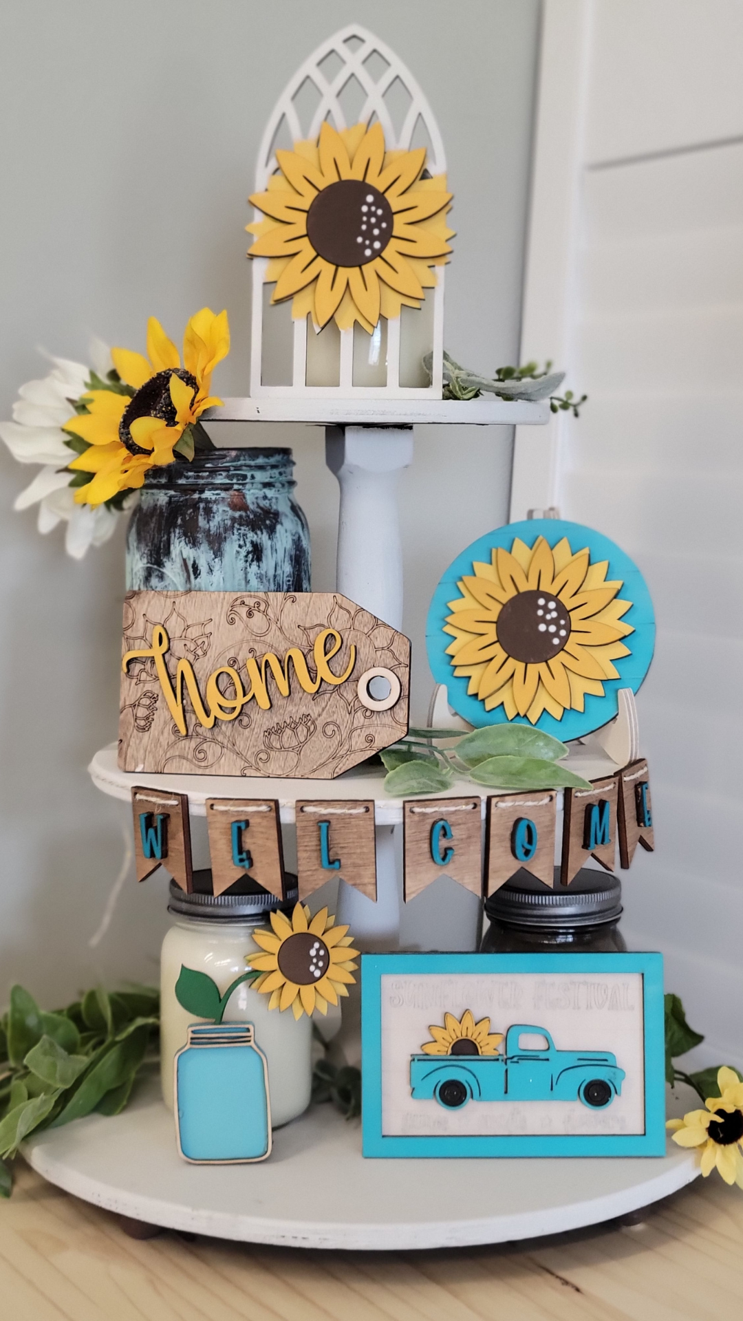 Sunflower tiered tray finished set