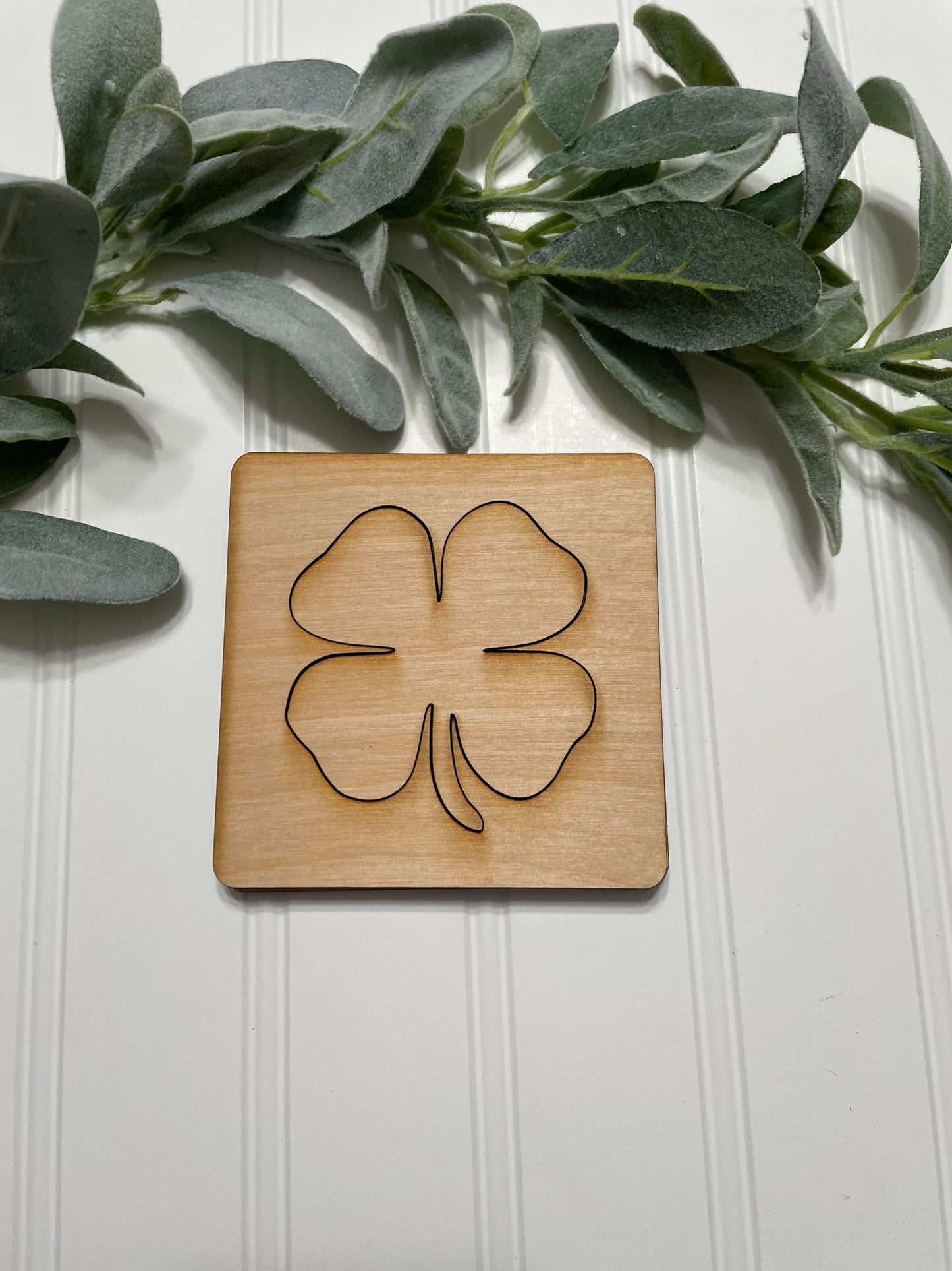 Small Shamrock Sign